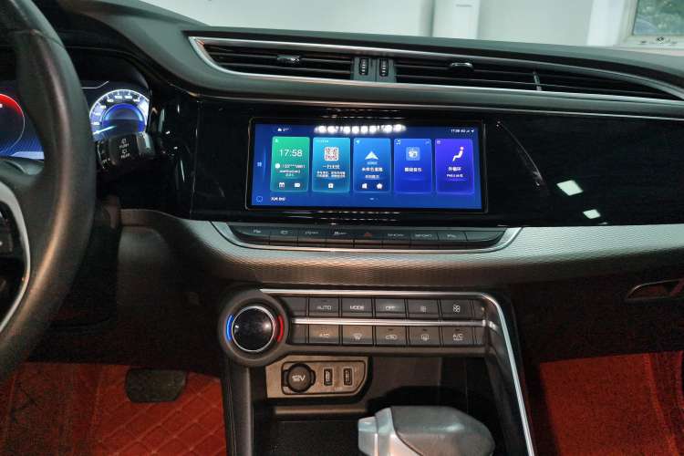 Used Dongfeng Aeolus AX7 2019 1.6T Automatic AI Navigation Model China V Standard Audio And AC Panel
