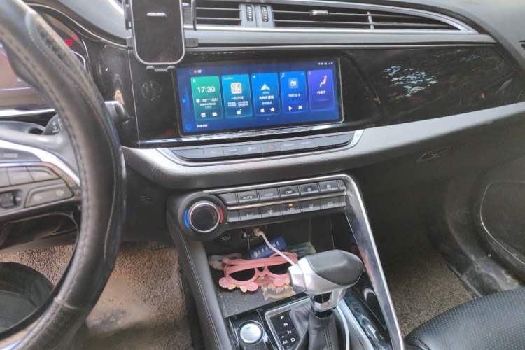 Used Dongfeng Aeolus AX7 2019 1.6T Automatic AI Pioneer Model China V Standard Audio And AC Panel