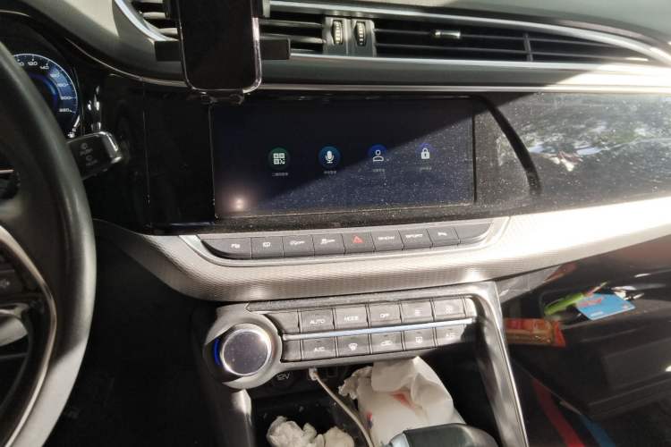 Used Dongfeng Aeolus AX7 2019 1.6T Automatic AI Navigation Model China V Standard Audio And AC Panel