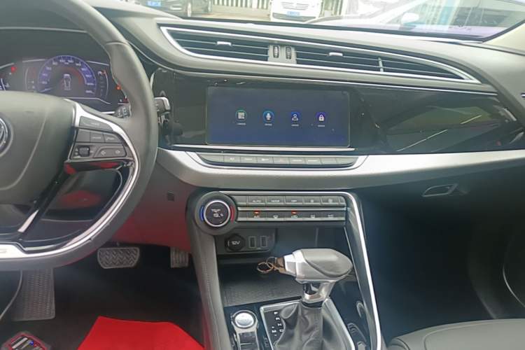 Used Dongfeng Aeolus AX7 2019 1.6T Automatic AI Pioneer Model China V Standard Audio And AC Panel