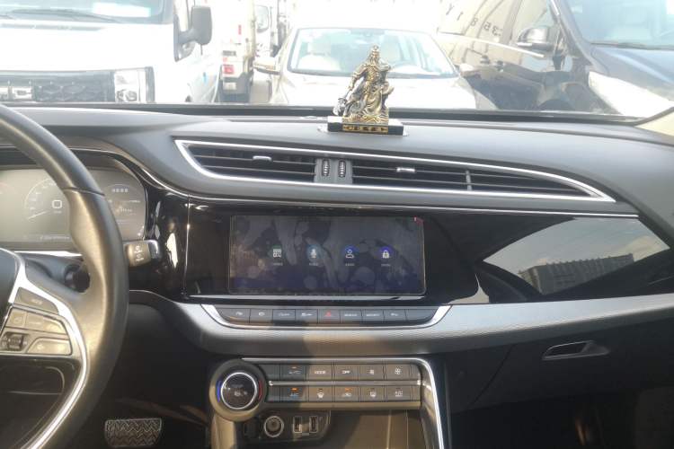 Used Dongfeng Aeolus AX7 2019 1.6T Automatic AI Navigation Model Enjoyment Version China VI Standard Audio And AC Panel