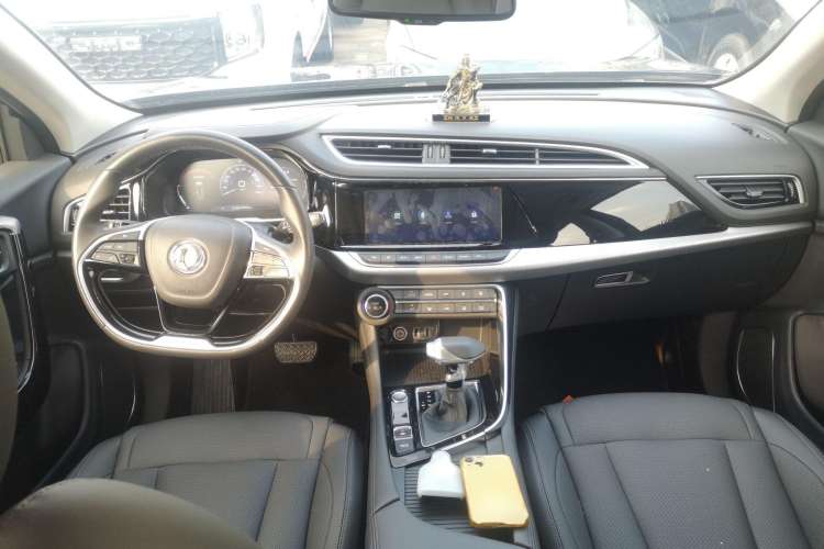 Used Dongfeng Aeolus AX7 2019 1.6T Automatic AI Navigation Model Enjoyment Version China VI Standard Center Console