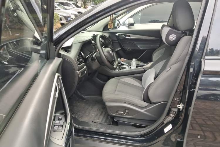 Used Dongfeng Aeolus AX7 2019 1.6T Automatic AI Pioneer Model China V Standard Driver Seat