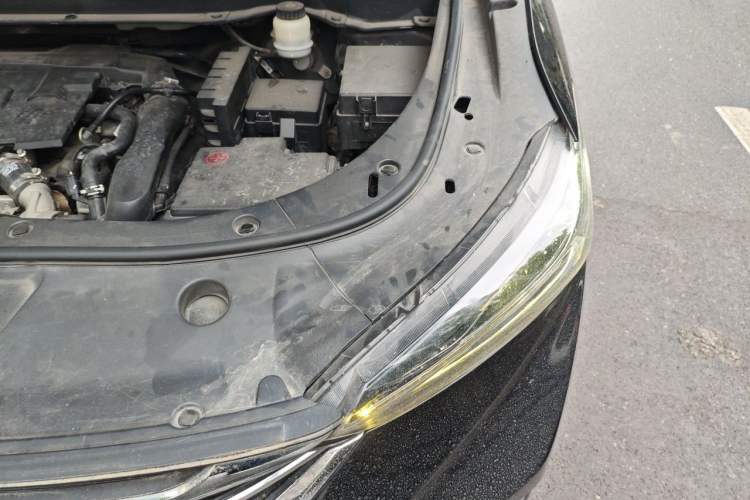 Used Dongfeng Aeolus AX7 2019 1.6T Automatic AI Navigation Model China V Standard Engine Bay Left