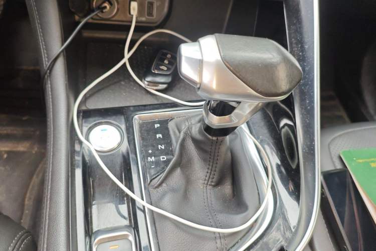 Used Dongfeng Aeolus AX7 2019 1.6T Automatic AI Navigation Model China V Standard Gear Lever