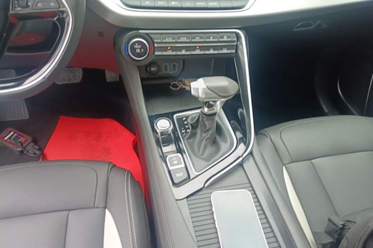 Used Dongfeng Aeolus AX7 2019 1.6T Automatic AI Pioneer Model China V Standard Gear Lever