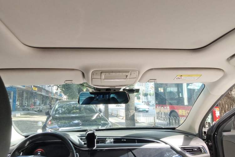 Used Dongfeng Aeolus AX7 2019 1.6T Automatic AI Navigation Model China V Standard Headliner