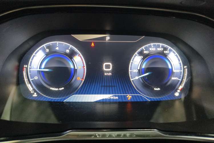 Used Dongfeng Aeolus AX7 2019 1.6T Automatic AI Navigation Model China V Standard Instrument Cluster