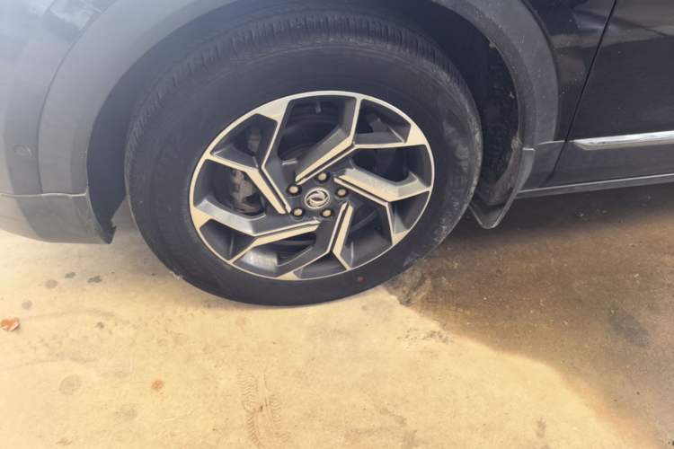 Used Dongfeng Aeolus AX7 2019 1.6T Automatic AI Navigation Model China V Standard Left Front Wheel Hub