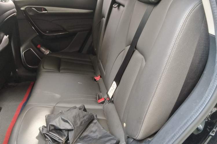 Used Dongfeng Aeolus AX7 2019 1.6T Automatic AI Navigation Model China V Standard Left Rear Seat