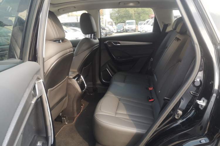 Used Dongfeng Aeolus AX7 2019 1.6T Automatic AI Navigation Model Enjoyment Version China VI Standard Left Rear Seat