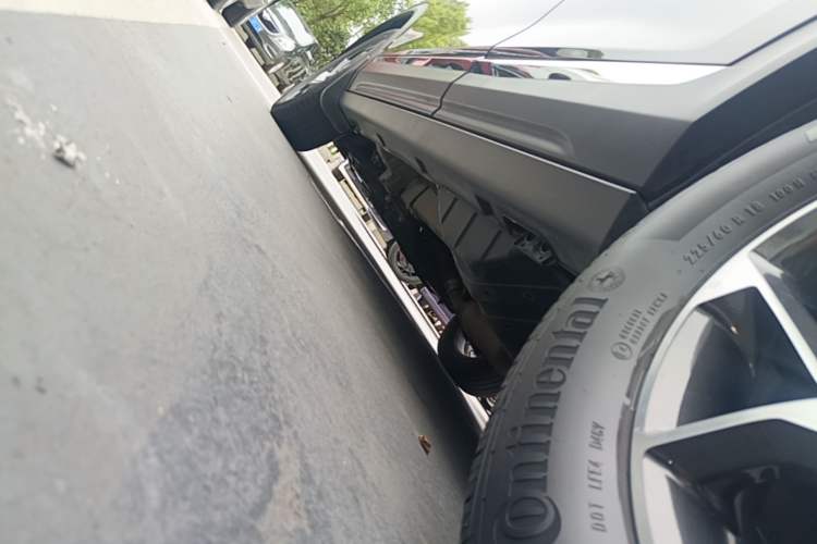Used Dongfeng Aeolus AX7 2019 1.6T Automatic AI Pioneer Model China V Standard Left Side Sill