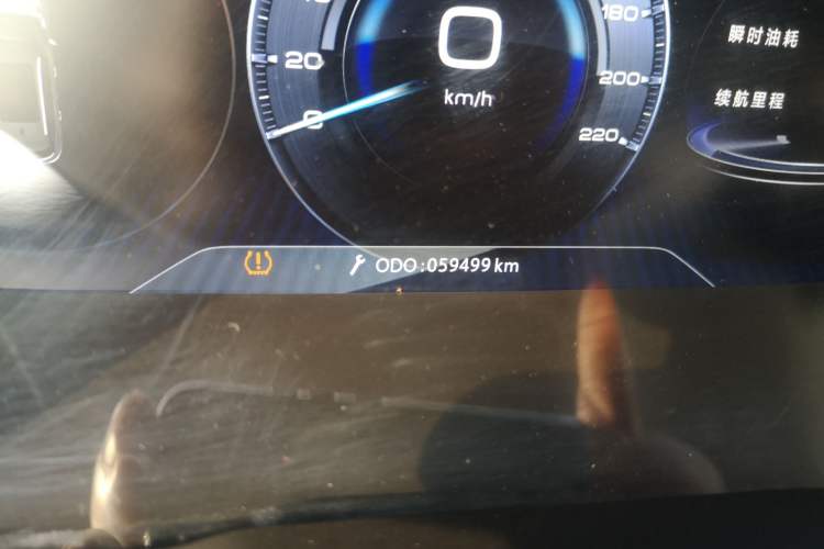 Used Dongfeng Aeolus AX7 2019 1.6T Automatic AI Navigation Model Enjoyment Version China VI Standard Odometer Close Up