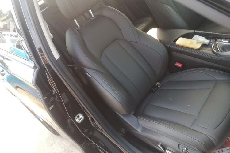 Used Dongfeng Aeolus AX7 2019 1.6T Automatic AI Navigation Model Enjoyment Version China VI Standard Right Front Seat