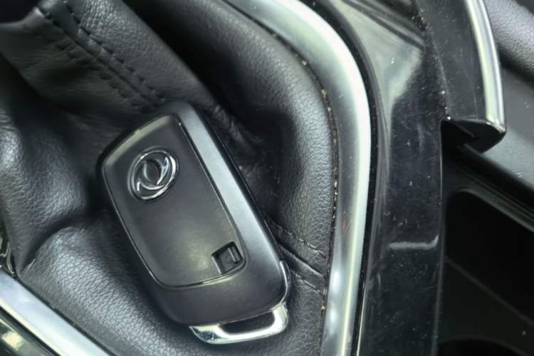 Used Dongfeng Aeolus AX7 2019 1.6T Automatic AI Navigation Model China V Standard Vehicle Key