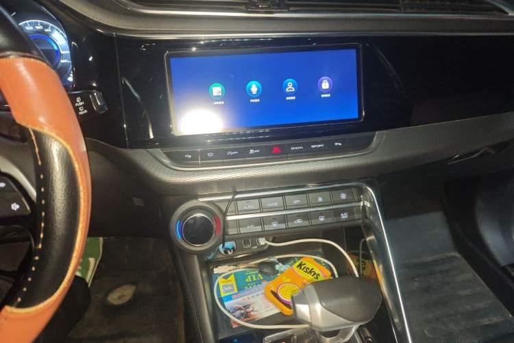 Used Dongfeng Aeolus AX7 2019 1.6T Automatic AI Navigation Model China V Standard Audio And AC Panel