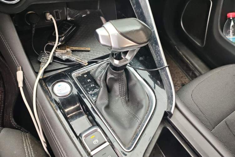 Used Dongfeng Aeolus AX7 2019 1.6T Automatic AI Pioneer Model China V Standard Gear Lever