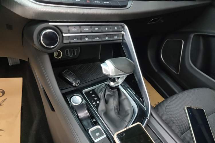 Used Dongfeng Aeolus AX7 2019 1.6T Automatic AI Pioneer Model China V Standard Gear Lever