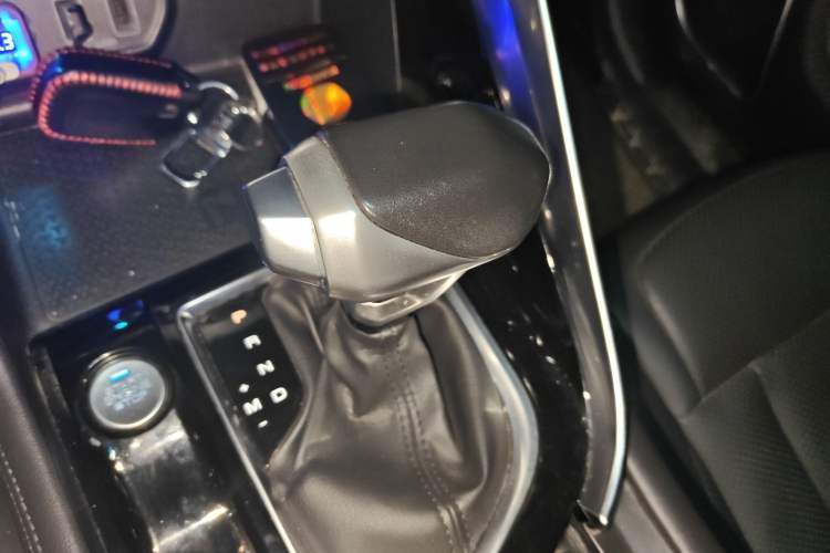 Used Dongfeng Aeolus AX7 2019 1.6T Automatic AI Navigation Model China V Standard Gear Lever