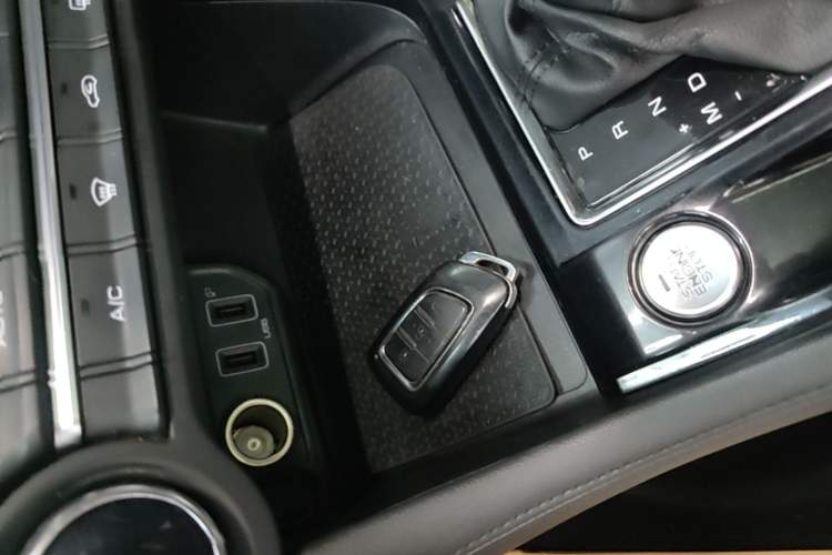 Used Dongfeng Aeolus AX7 2019 1.6T Automatic AI Pioneer Model China V Standard Interior 1