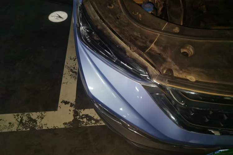 Used Dongfeng Aeolus AX7 2019 1.6T Automatic AI Navigation Model China V Standard Right Front Headlight