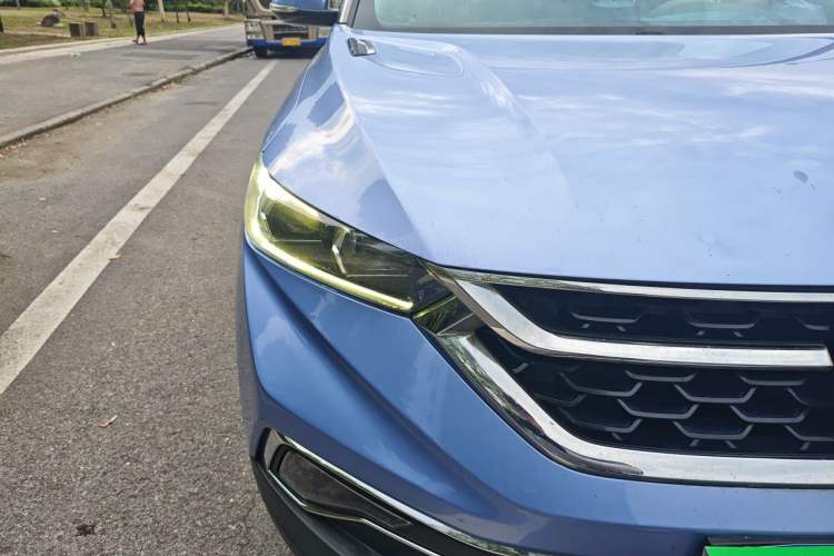 Used Dongfeng Aeolus AX7 2019 1.6T Automatic AI Pioneer Model China V Standard Right Front Headlight