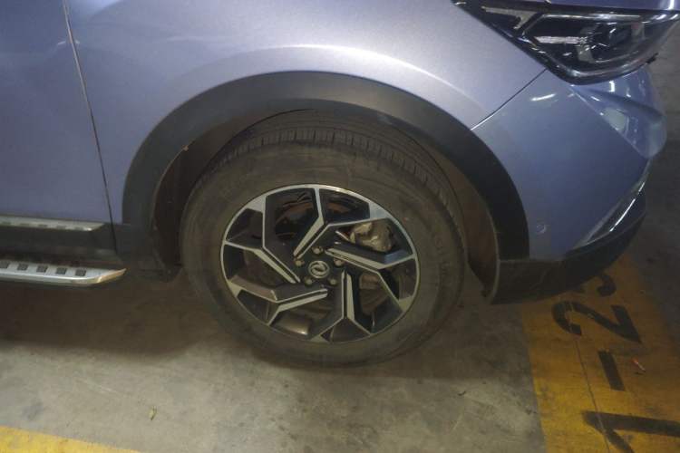 Used Dongfeng Aeolus AX7 2019 1.6T Automatic AI Navigation Model China V Standard Right Front Wheel Hub