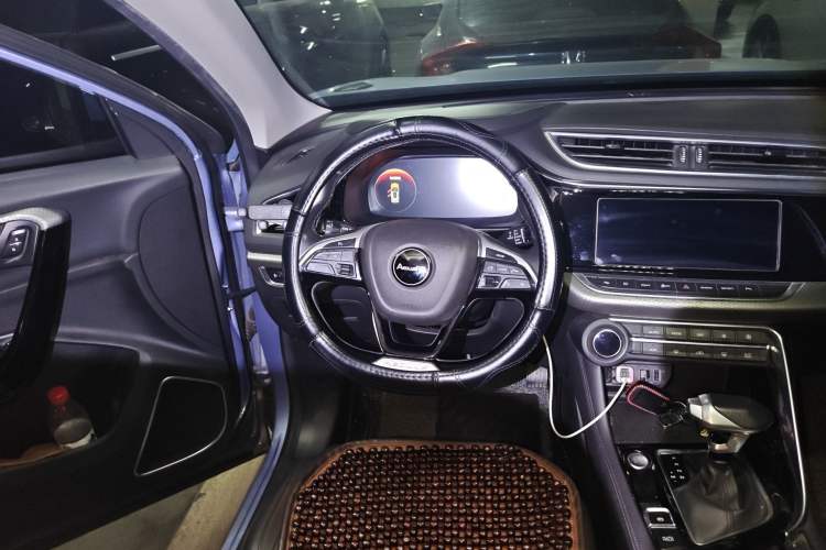 Used Dongfeng Aeolus AX7 2019 1.6T Automatic AI Navigation Model China V Standard Steering Wheel