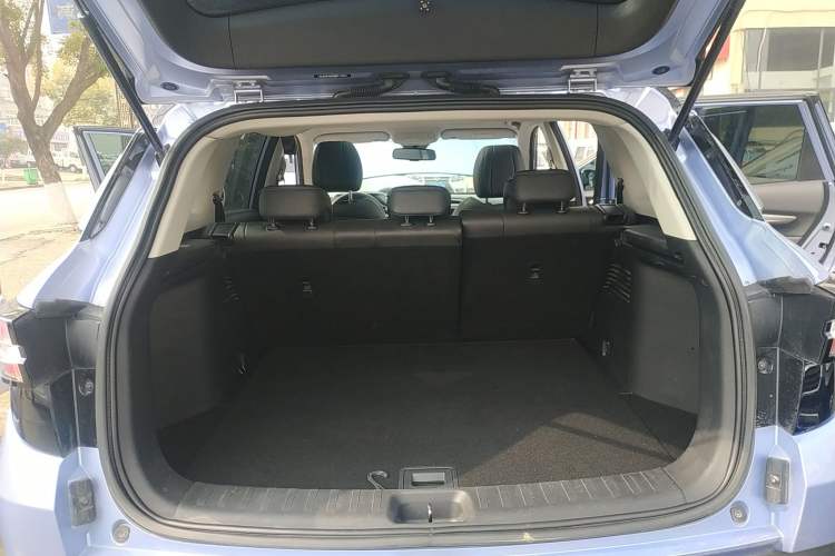 Used Dongfeng Aeolus AX7 2019 1.6T Automatic AI Navigation Model China V Standard Trunk