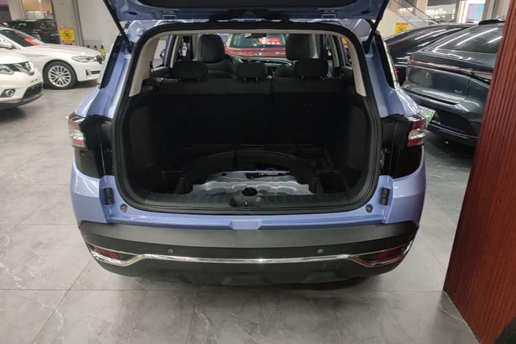 Used Dongfeng Aeolus AX7 2019 1.6T Automatic AI Pioneer Model China V Standard Trunk