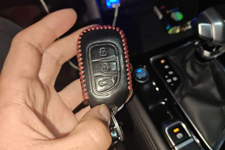 Used Dongfeng Aeolus AX7 2019 1.6T Automatic AI Navigation Model China V Standard Vehicle Key
