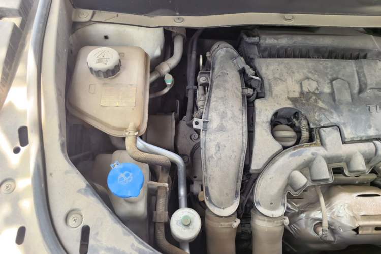 Used Dongfeng Aeolus AX7 2019 1.6T Automatic AI Navigation Model China V Standard Engine Bay Right