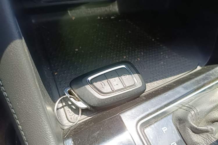 Used Dongfeng Aeolus AX7 2019 1.6T Automatic AI Navigation Model China V Standard Vehicle Key