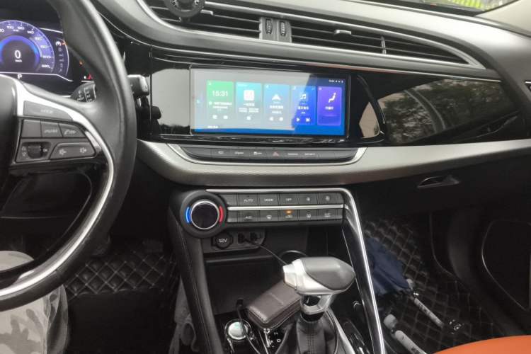 Used Dongfeng Aeolus AX7 2019 1.6T Automatic AI Pioneer Model China V Standard Audio And AC Panel