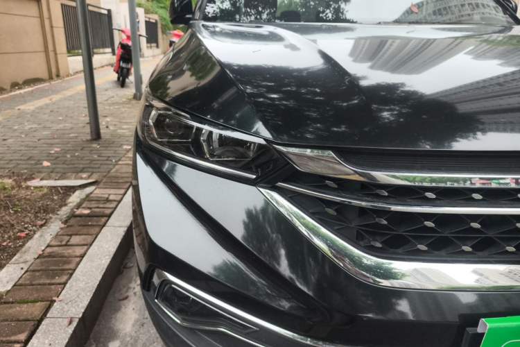 Used Dongfeng Aeolus AX7 2019 1.6T Automatic AI Pioneer Model China V Standard Right Front Headlight