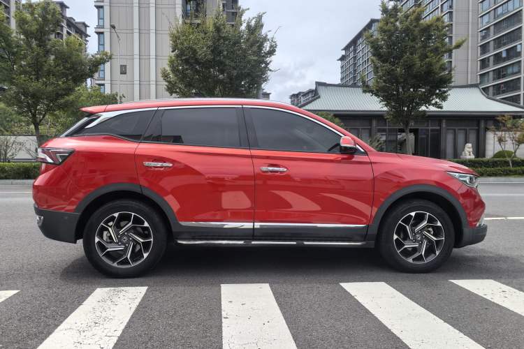 Used Dongfeng Aeolus AX7 2019 1.6T Automatic AI Navigation Model China V Standard Exterior 3
