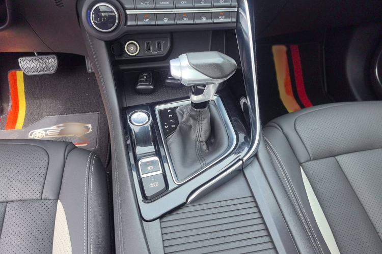 Used Dongfeng Aeolus AX7 2019 1.6T Automatic AI Navigation Model China V Standard Gear Lever