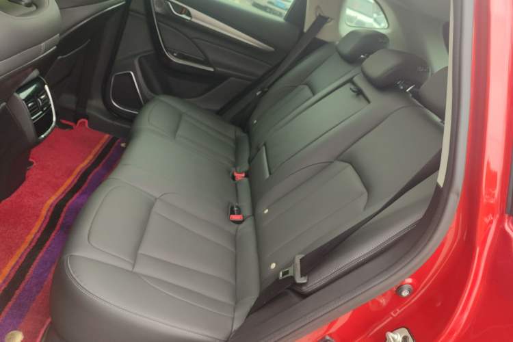Used Dongfeng Aeolus AX7 2019 1.6T Automatic AI Navigation Model China V Standard Interior 1