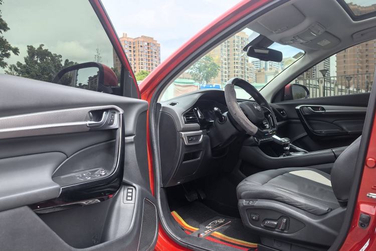 Used Dongfeng Aeolus AX7 2019 1.6T Automatic AI Navigation Model China V Standard Interior 1