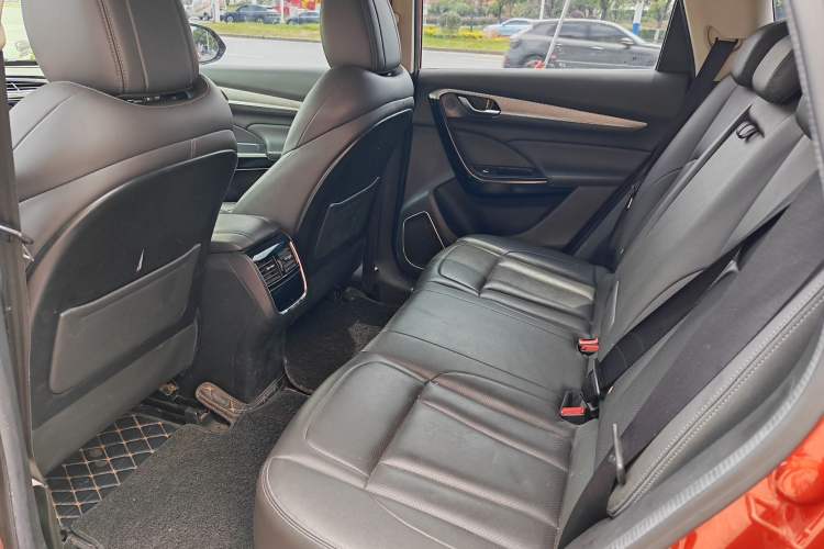 Used Dongfeng Aeolus AX7 2019 1.6T Automatic AI Navigation Model China V Standard Interior 2