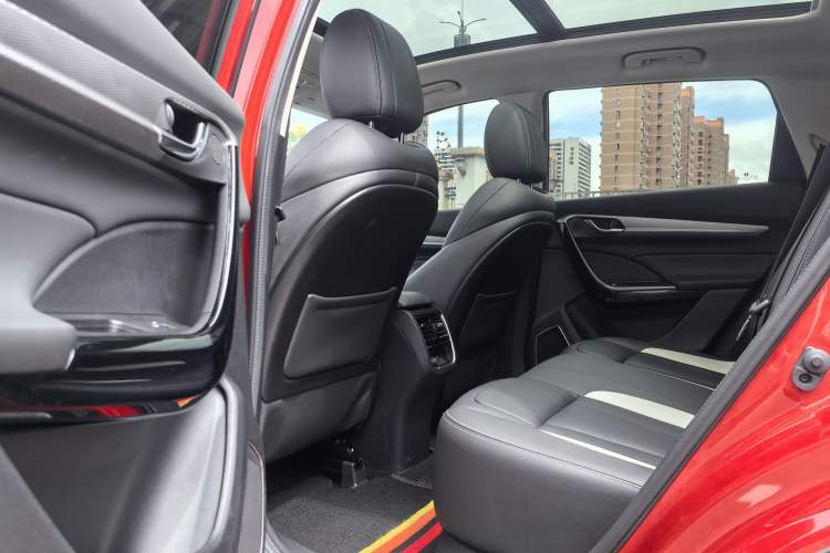 Used Dongfeng Aeolus AX7 2019 1.6T Automatic AI Navigation Model China V Standard Interior 2