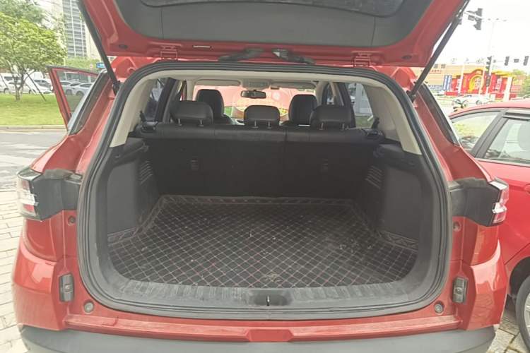 Used Dongfeng Aeolus AX7 2019 1.6T Automatic AI Navigation Model China V Standard Trunk