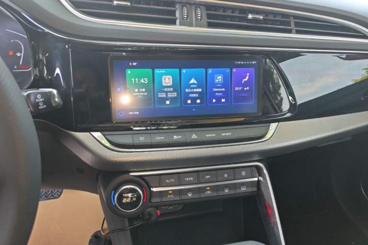 Used Dongfeng Aeolus AX7 2019 1.6T Automatic AI Pioneer Model China V Standard Audio And AC Panel