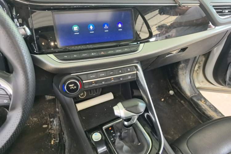 Used Dongfeng Aeolus AX7 2019 1.6T Automatic AI Navigation Model China V Standard Audio And AC Panel
