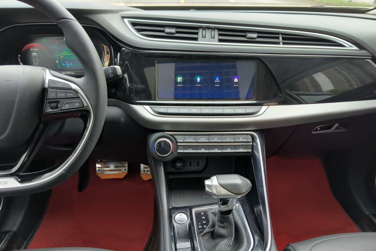 Used Dongfeng Aeolus AX7 2019 1.6T Automatic AI Navigation Model China V Standard Audio And AC Panel