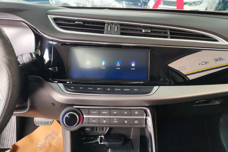Used Dongfeng Aeolus AX7 2019 1.6T Automatic AI Navigation Model Enjoyment Version China VI Standard Audio And AC Panel