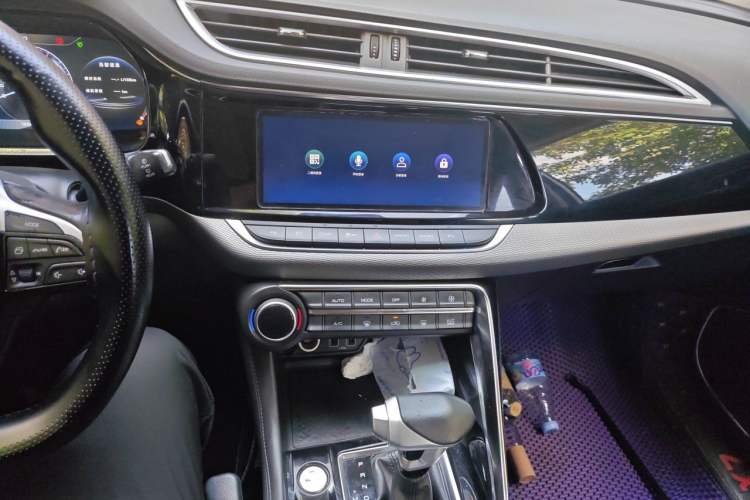 Used Dongfeng Aeolus AX7 2019 1.6T Automatic AI Navigation Model China V Standard Audio And AC Panel