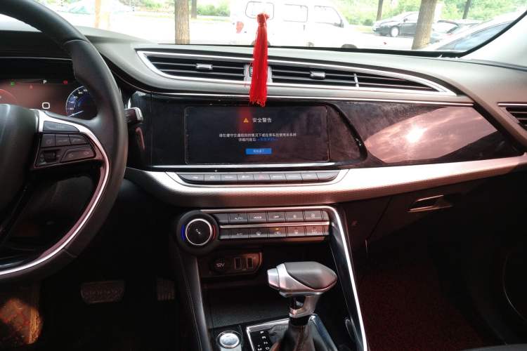 Used Dongfeng Aeolus AX7 2019 1.6T Automatic AI Navigation Model China V Standard Audio And AC Panel