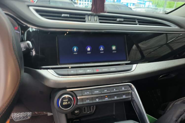Used Dongfeng Aeolus AX7 2019 1.6T Automatic AI Pioneer Model China V Standard Audio And AC Panel