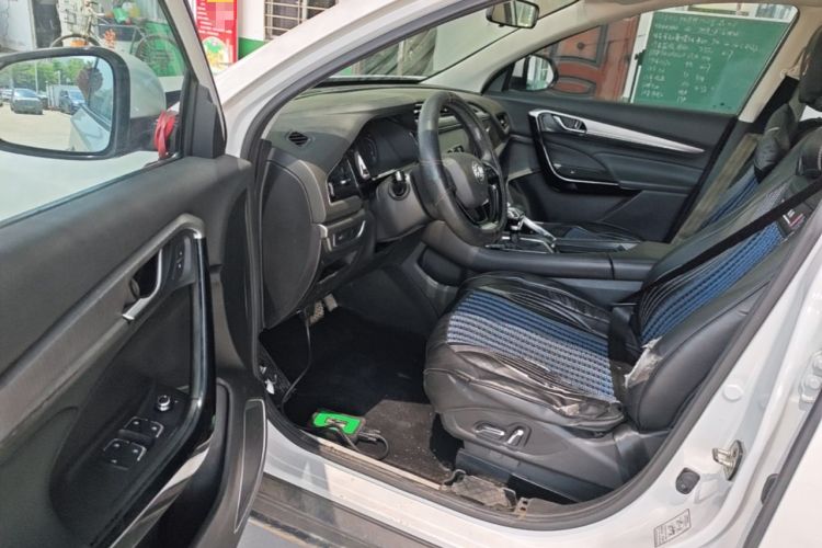 Used Dongfeng Aeolus AX7 2019 1.6T Automatic AI Pioneer Model China V Standard Driver Seat